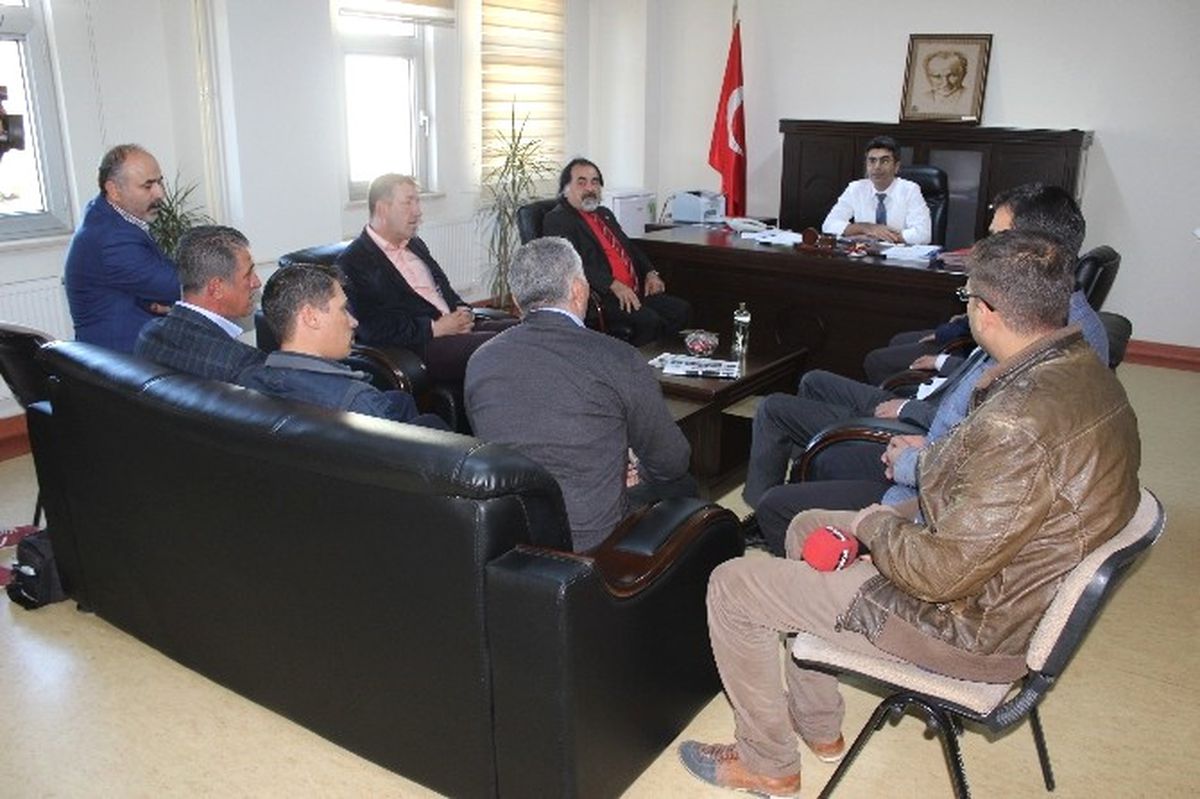 Agad Yönetimi Müdür Direk\'e Başarı Diledi