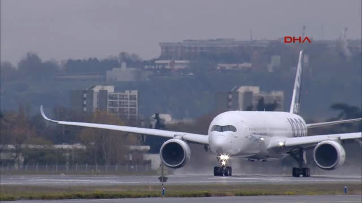 Airbus A350-1000 Ilk Uçuşu Için Havalandı