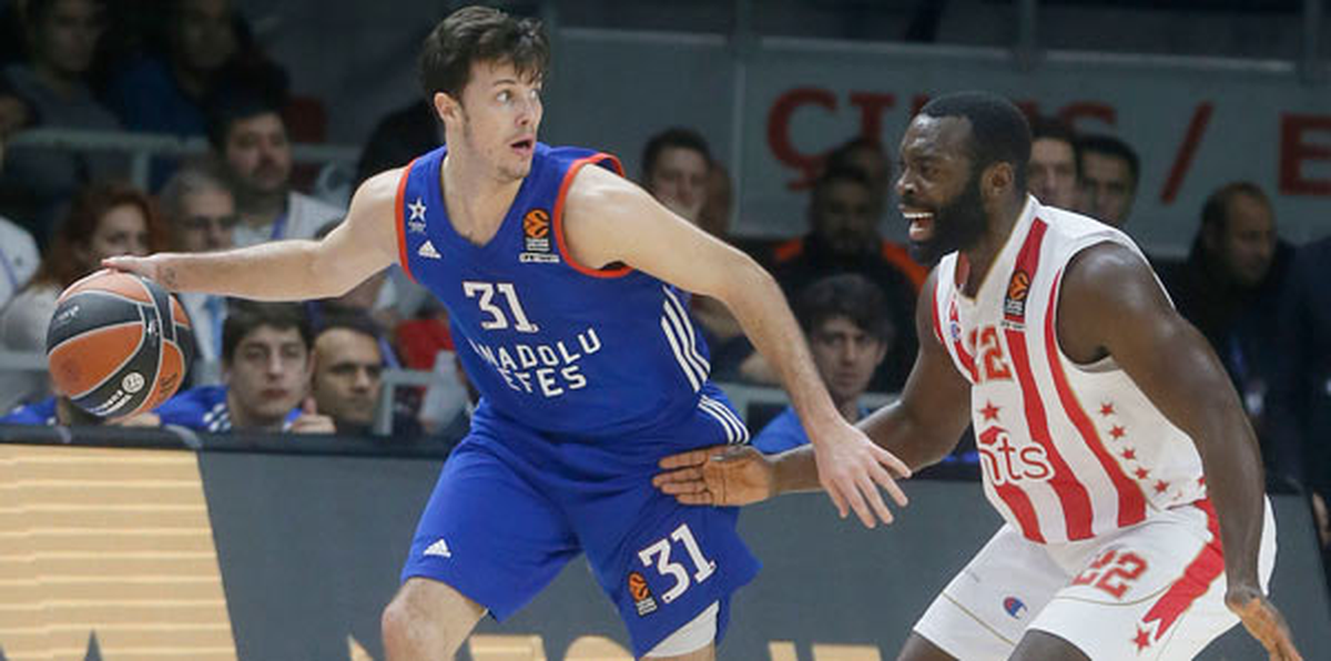 Anadolu Efes: 100 - Kızılyıldız Mts: 79
