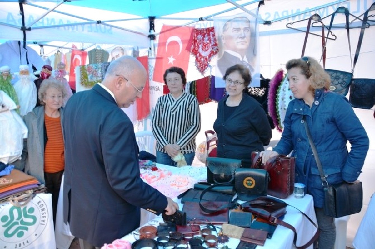 Başkan Eşkinat Geleneksel Kadın El Emeği Günü Açılışına Katıldı
