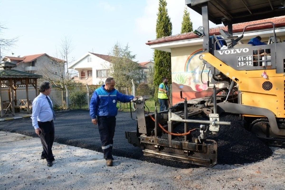 Başkan Üzülmez\'den Eğitimi Tam Destek