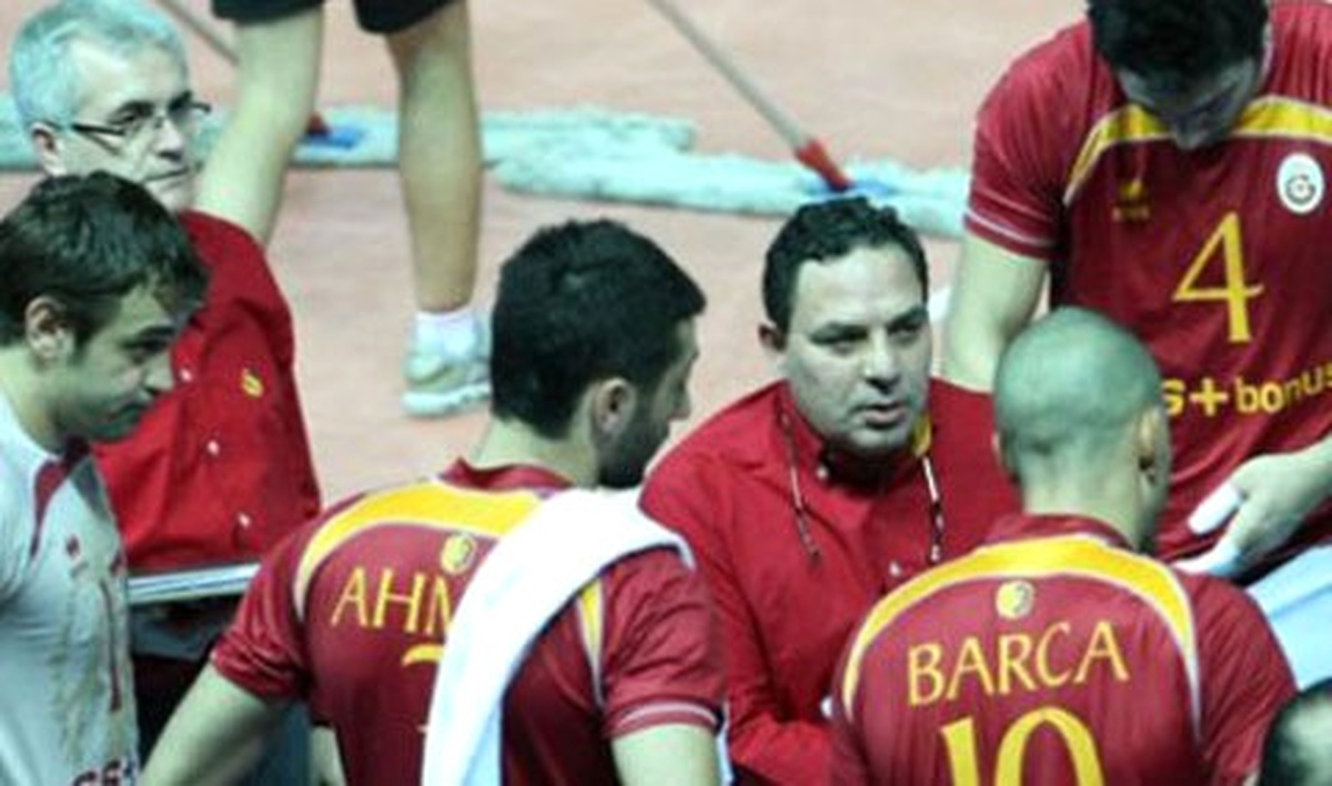 Beşiktaş Erkek Voleybol Takımı, Menküer\'e Emanet