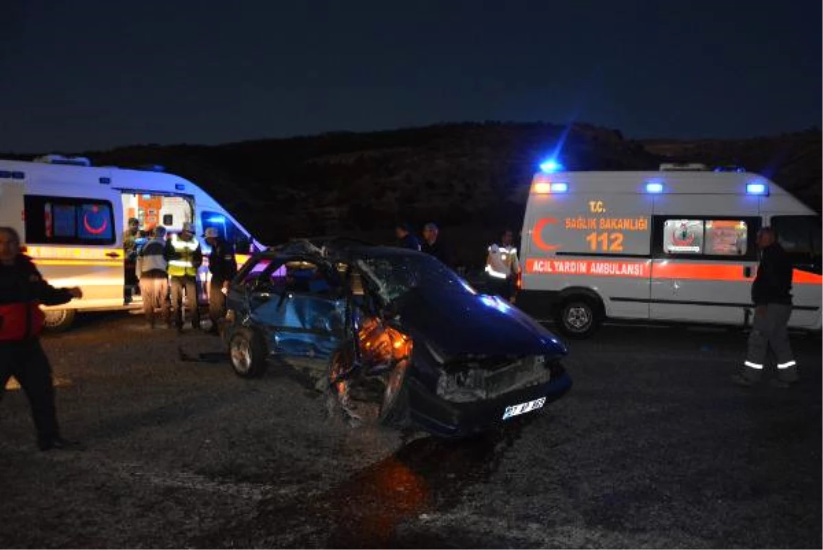 Besni\'de Kaza: 9 Yaralı
