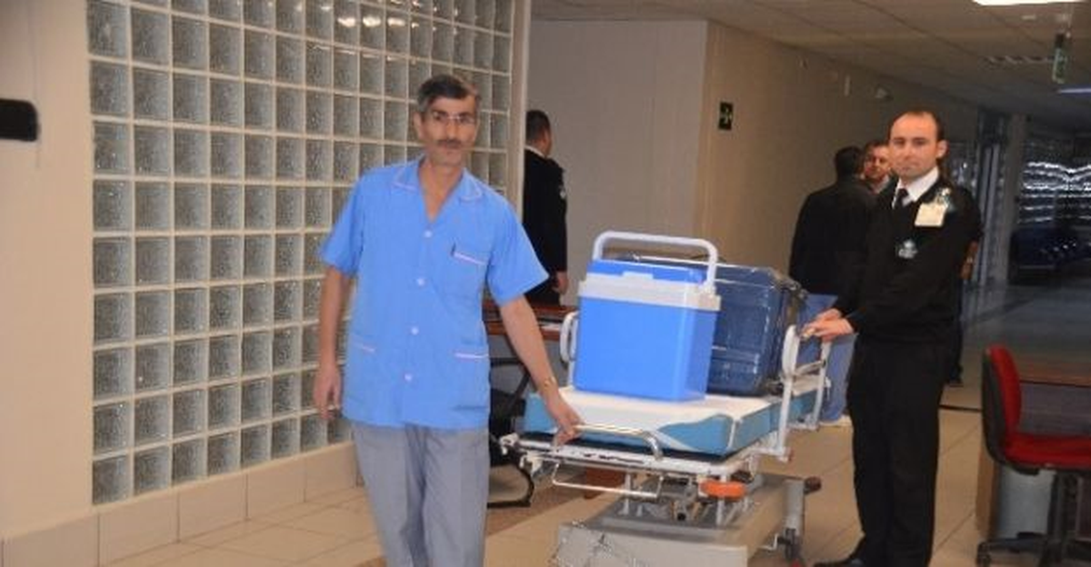 Böbrek Beklerken Karaciğeriyle Hayat Verecek