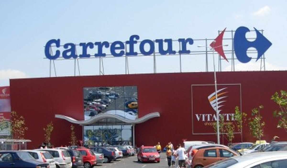 Carrefoursa Hipermarketlerde İndirim Kampanyası