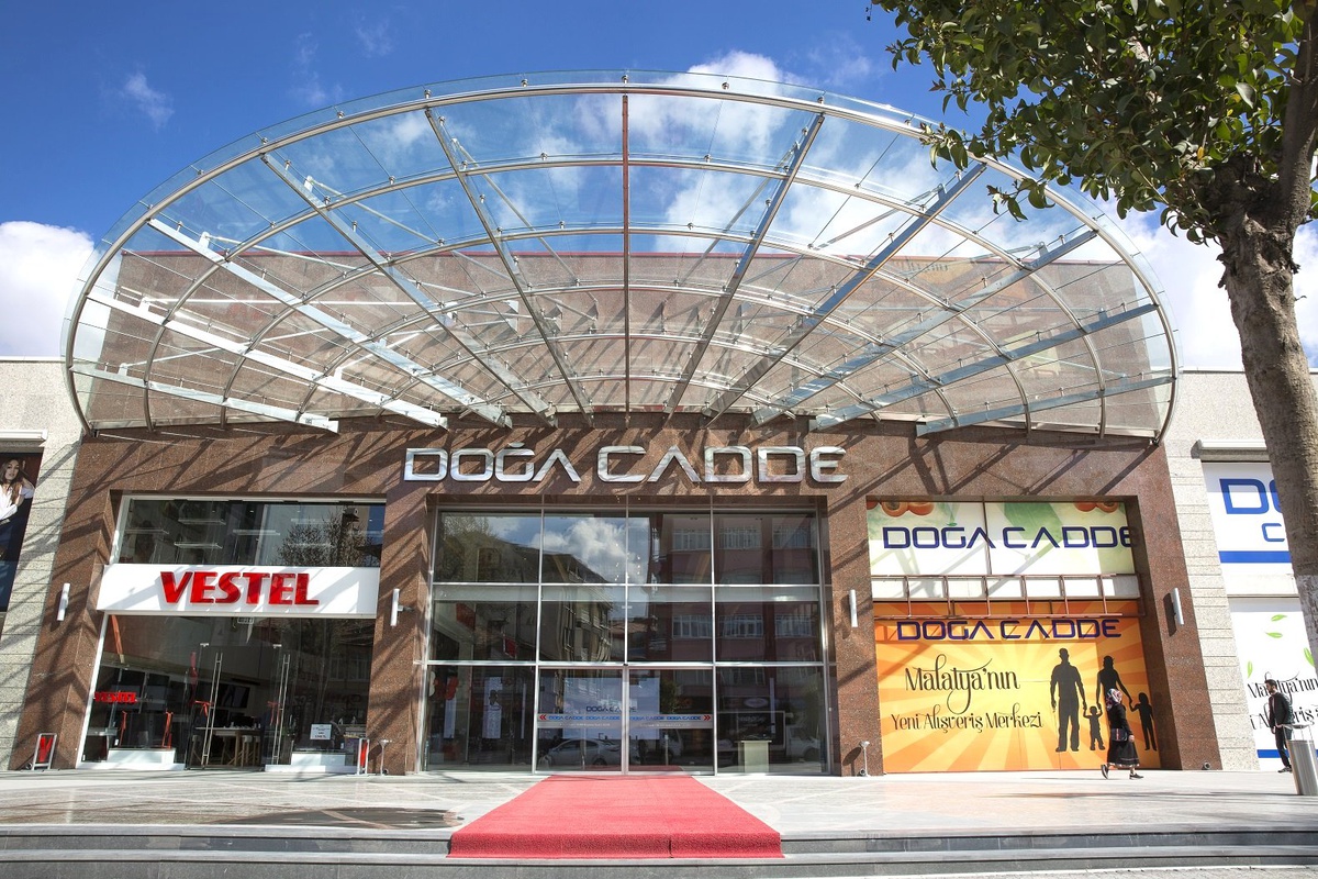 Doğa Cadde Avm\'den Öğretmenler Günü Kutlaması