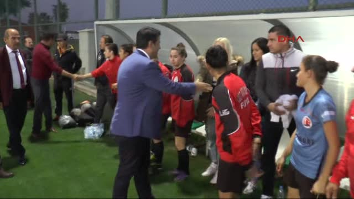 Döşemealtı Kadın Futbol Takımı 3-1 Mağlup