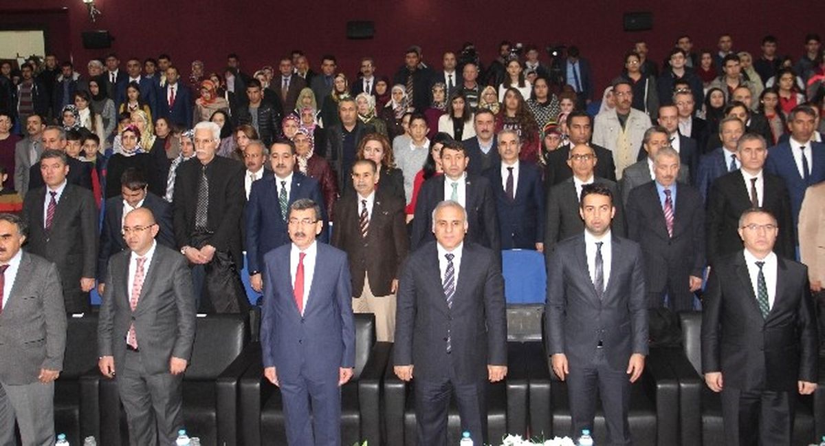 Elazığ\'da Öğretmenler Günü Kutlandı