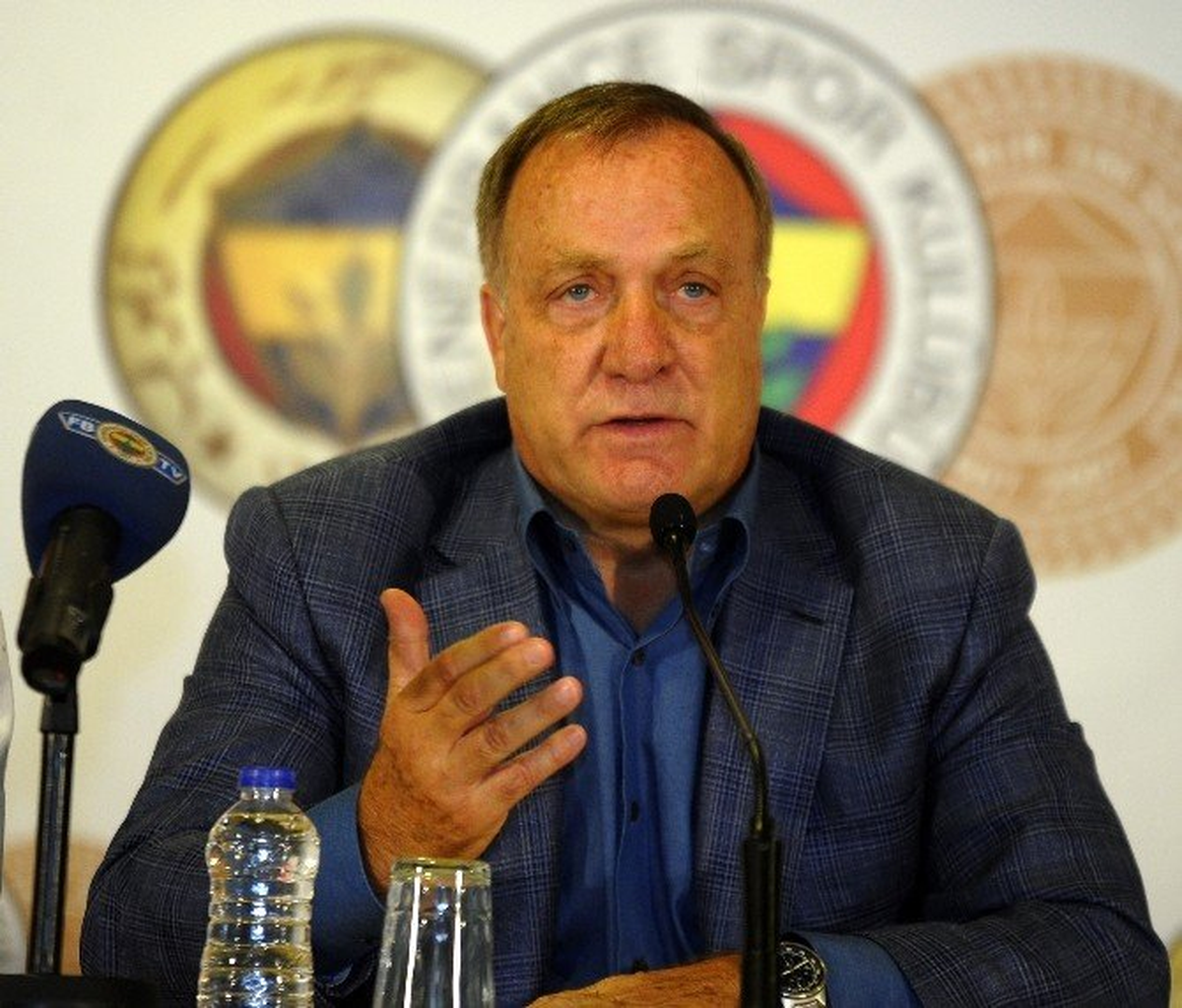 Fenerbahçe Teknik Direktörü Advocaat: "Takımımız İyi Performans Gösteriyor"