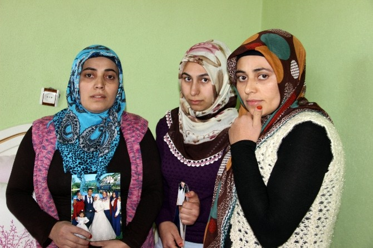 Göçük Altında Kalan 20 Günlük Evli Murat\'ın Evinde Yas