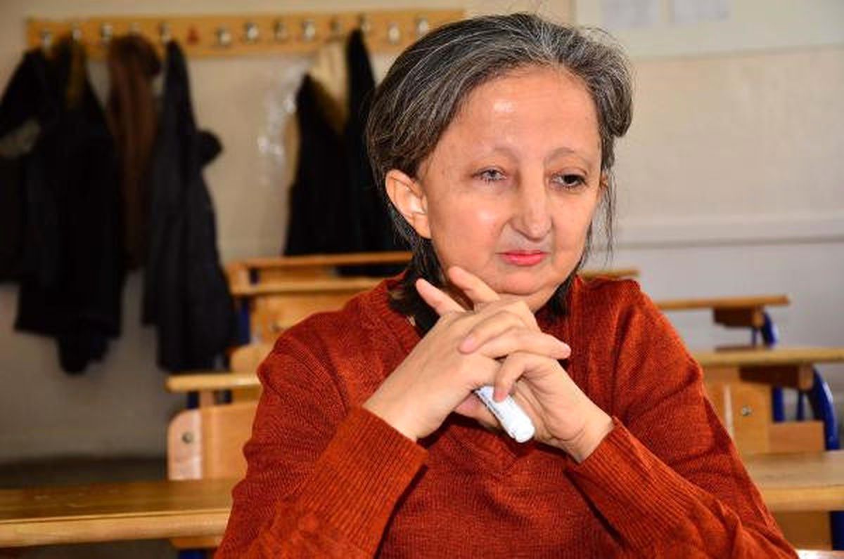 Görme Engelli Öğretmenin Alkışlanacak Azmi