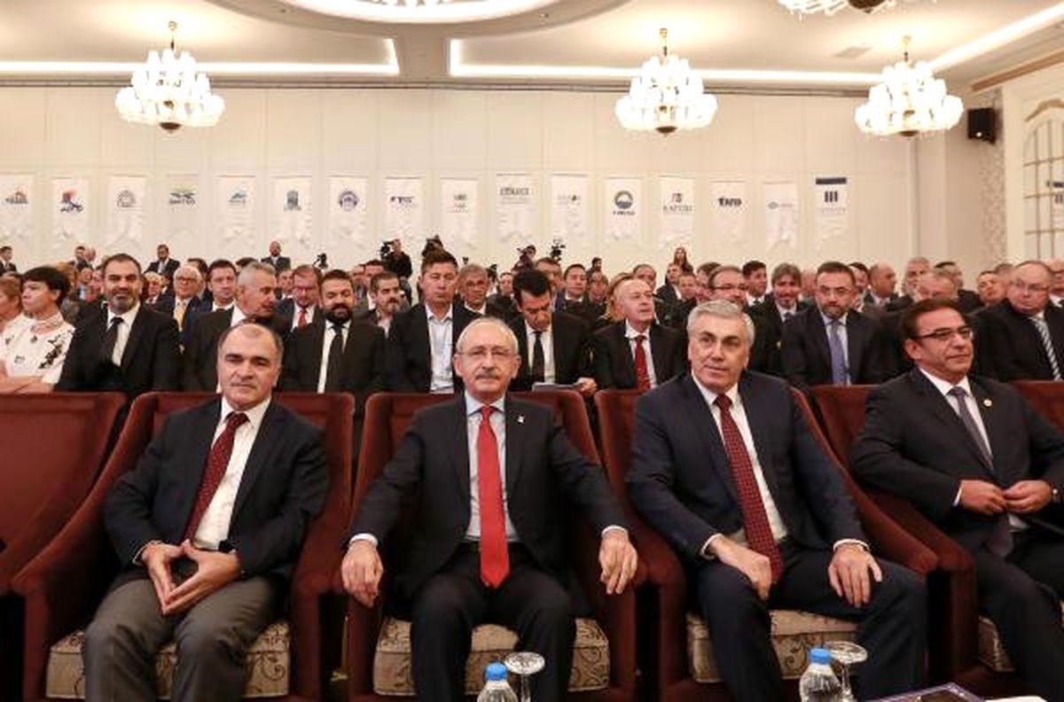 Kılıçdaroğlu, Suriye\'de İçin Hükümete Sağduyu Çağrısı Yaptı