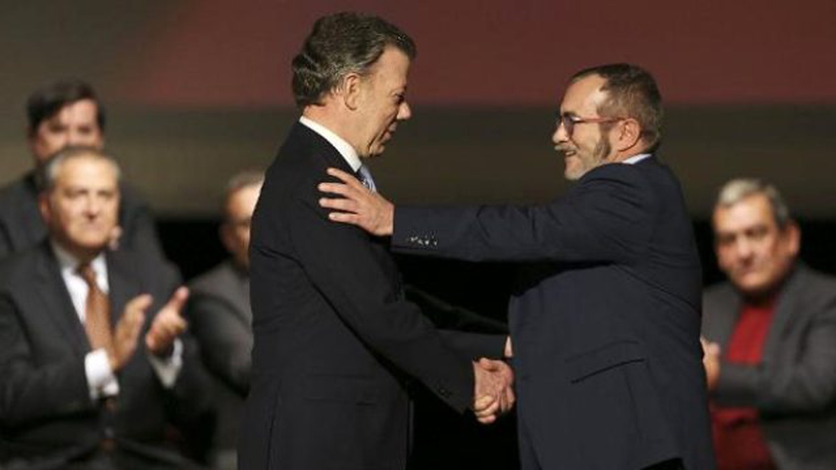 Kolombiya\'da Hükümet ile Farc Arasında Barış Anlaşması İmzalanması