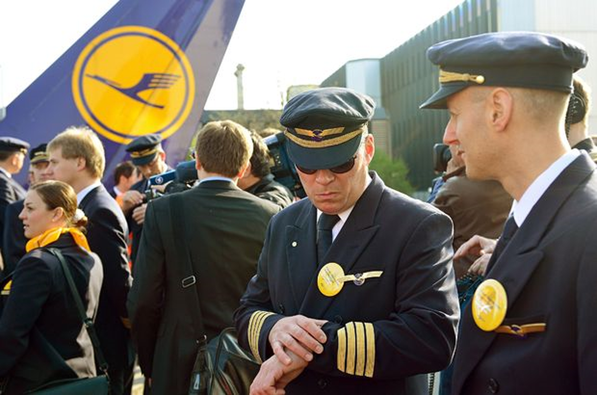 Lufthansa\'da Pilotlar, Grevi 1 Gün Daha Uzattı