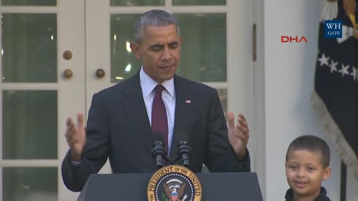 Obama, ABD Başkanı Olarak Son Kez Iki Hindiyi Affetti