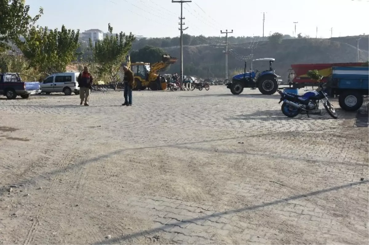 Poyrazdamları\'nın Kilit Parke Taşları Döşendi