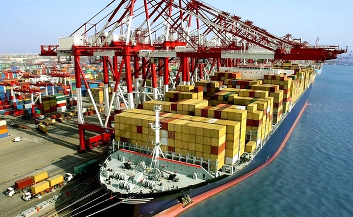 Rusya\'nın Dış Ticaret Fazlası, Yarı Yarıya Azaldı