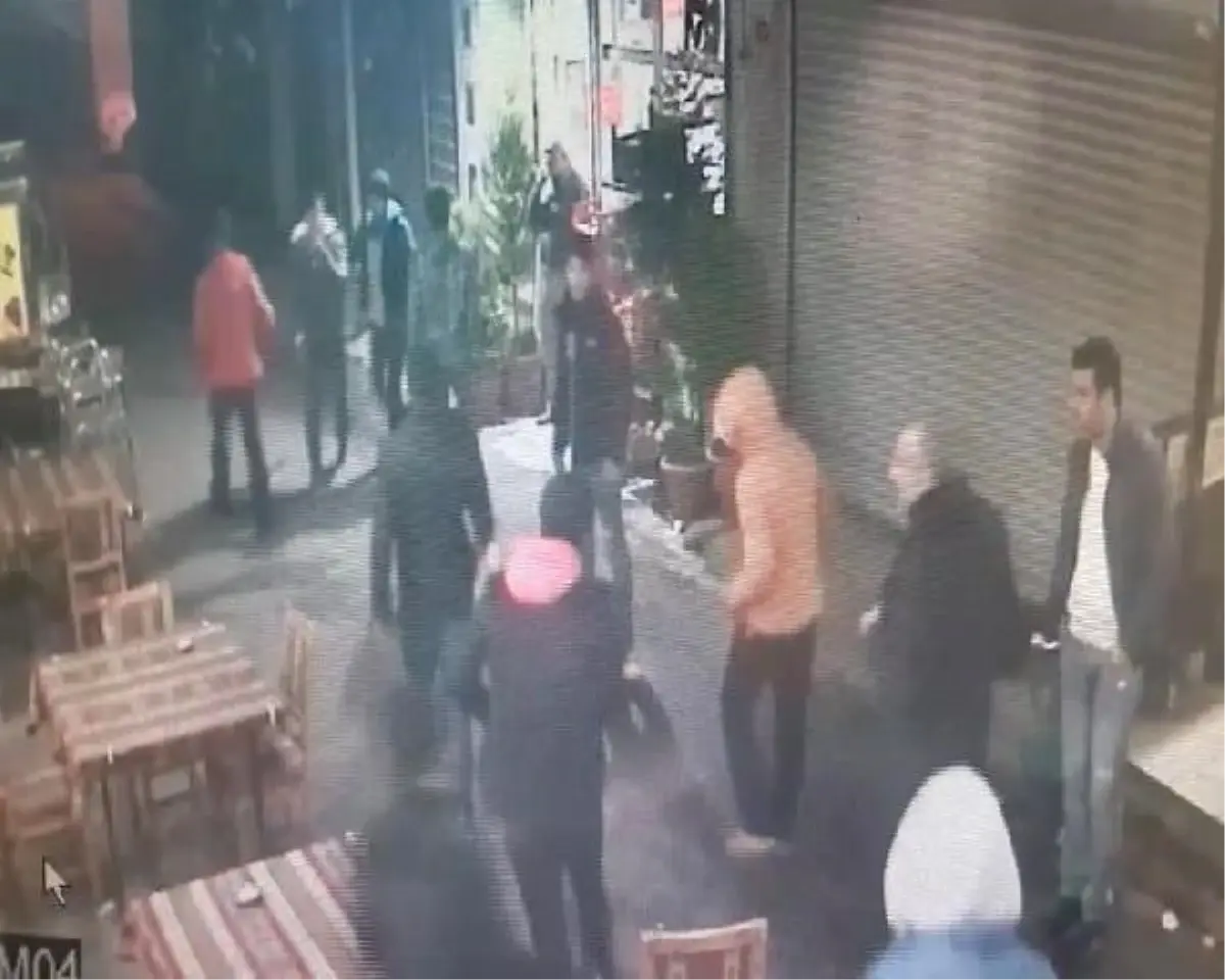 Silahlı, Bıçaklı, Sopalı Baskın Kamerada