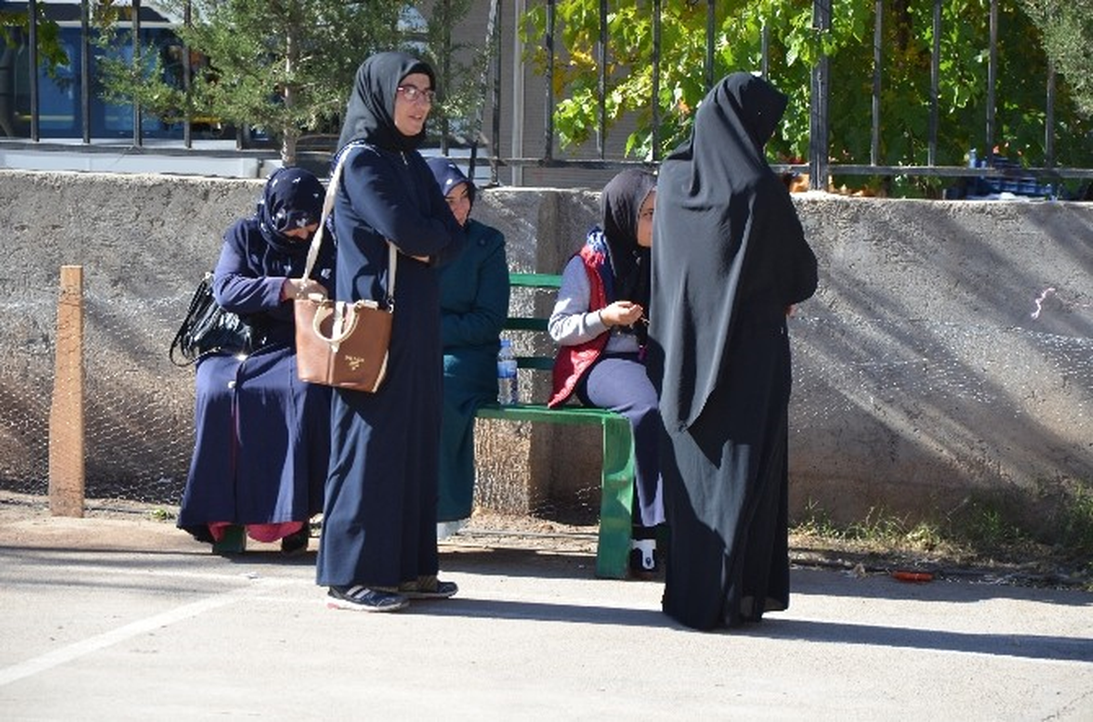 Siverek\'te 6 Bin 277 Öğrenci Teog Sınavına Katıldı