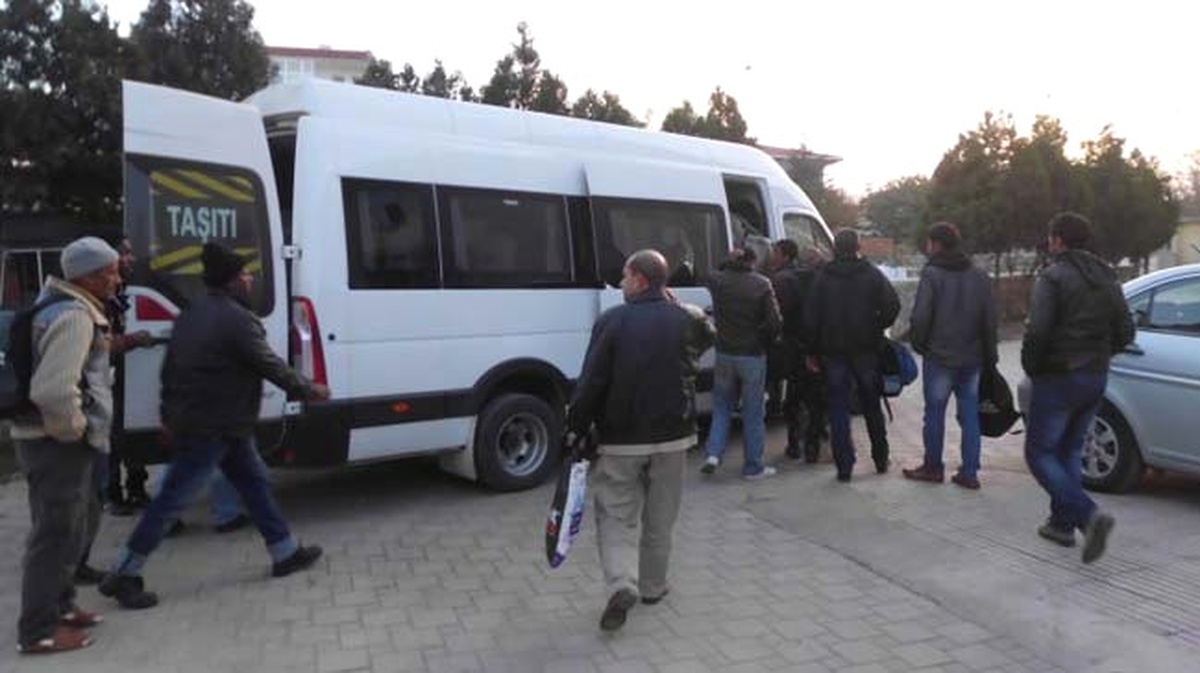 Tekirdağ\'da 9 Göçmen Yakalandı, 1 Kişi Tutuklandı