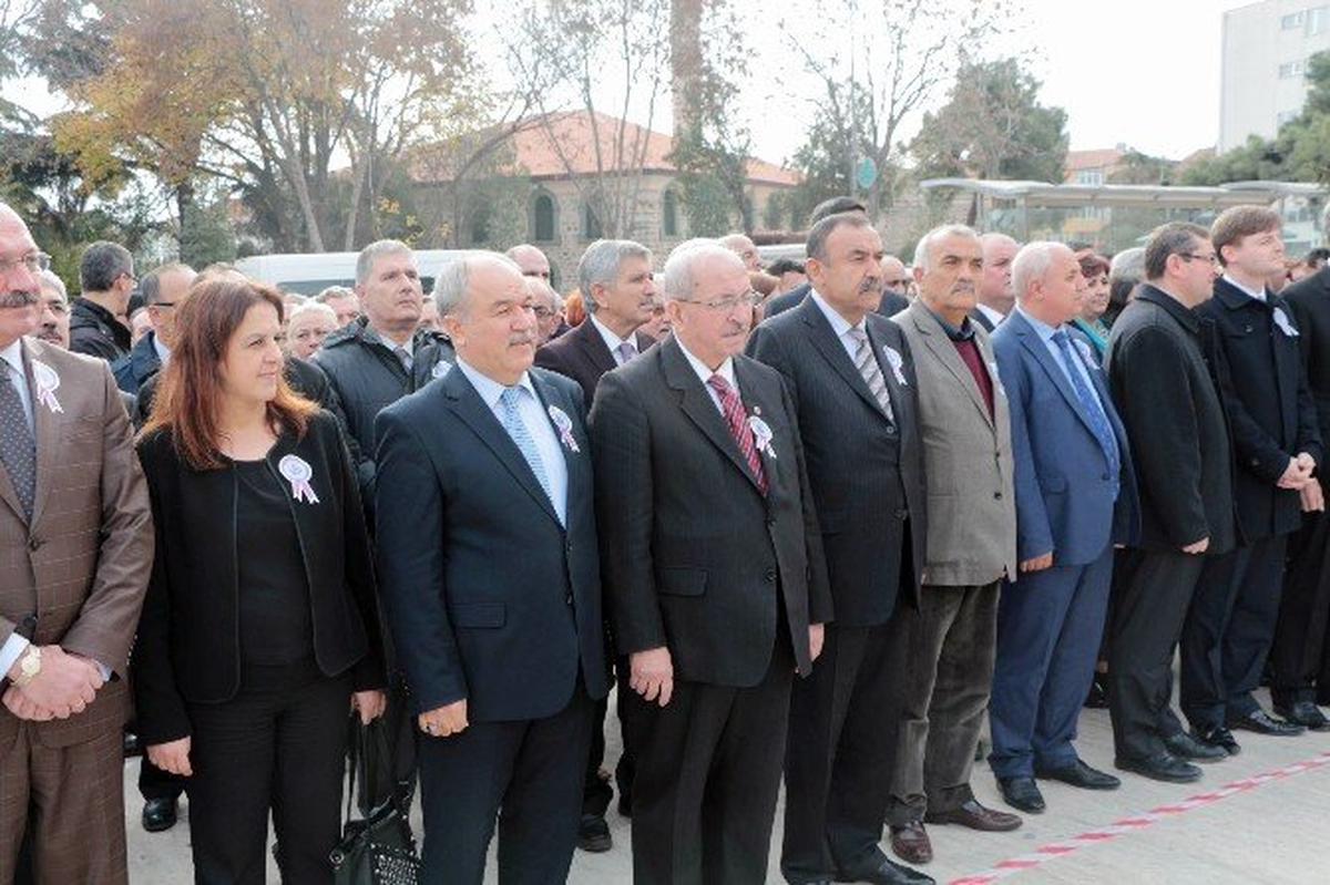 Tekirdağ\'da Öğretmenler Günü Kutlaması