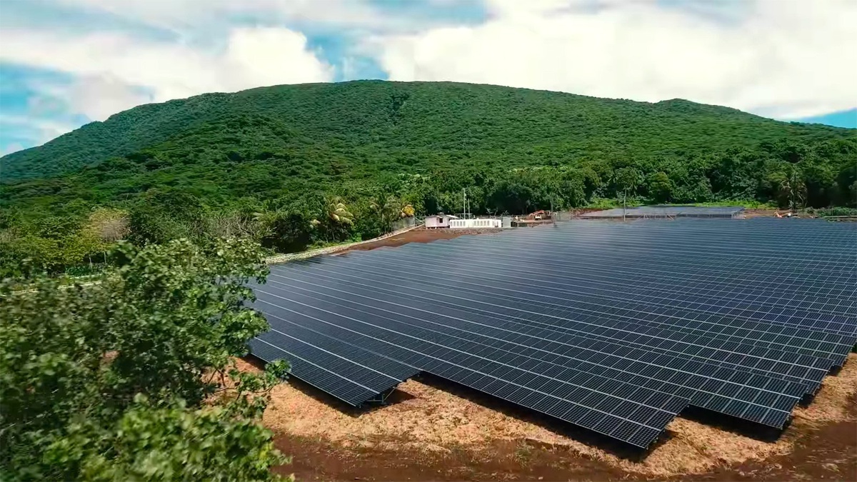 Tesla Güneş Enerjisi, Ta\'u Adasına Hayat Verdi