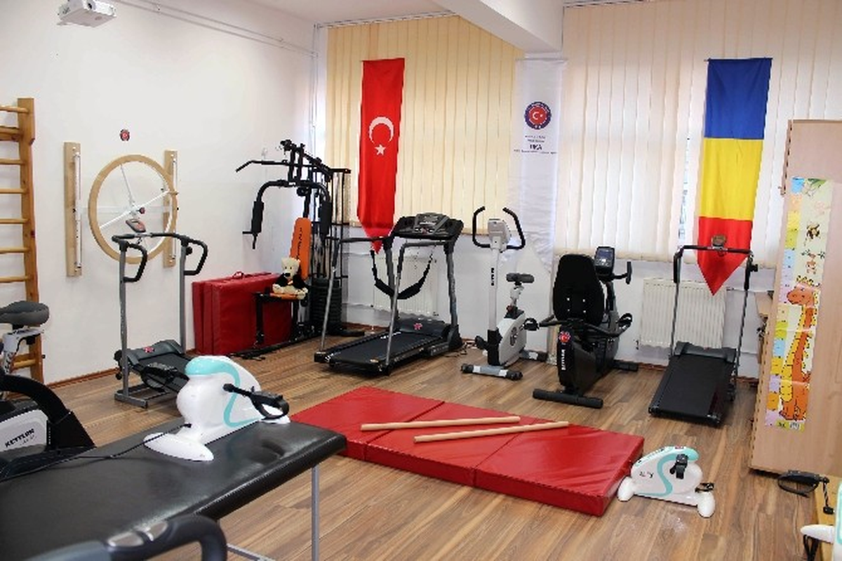 Tika Romanya\'da Engelli Vatandaşlara El Uzattı