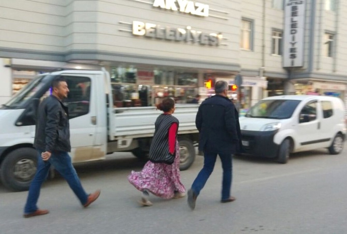 Tırnakçılık Yöntemiyle Hırsızlık Yapan Kadınlar Yakalandı