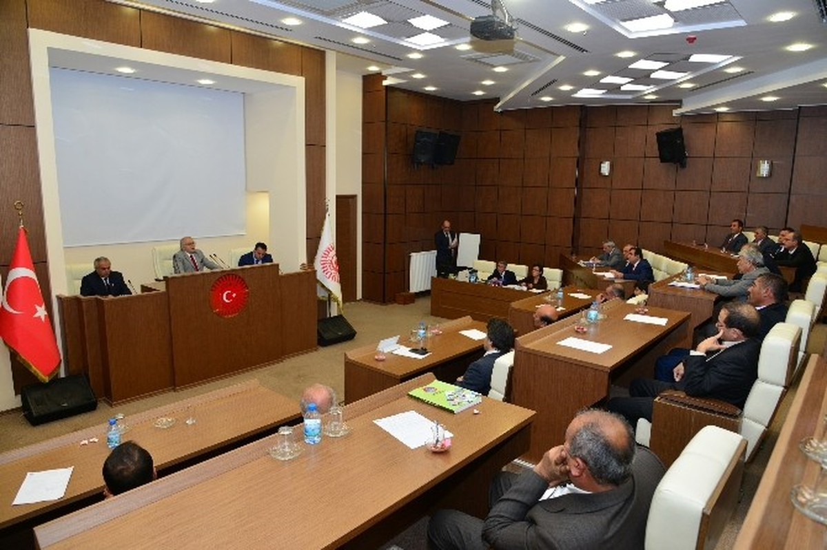 Vali Necati Şentürk, 2017 Yılı Bütçe Çalışmalarını Değerlendirdi