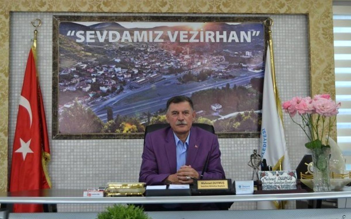 Vezirhan Belde Belediye Başkanı Mehmet Duymuş\'un 24 Kasım Öğretmenler Günü Mesajı