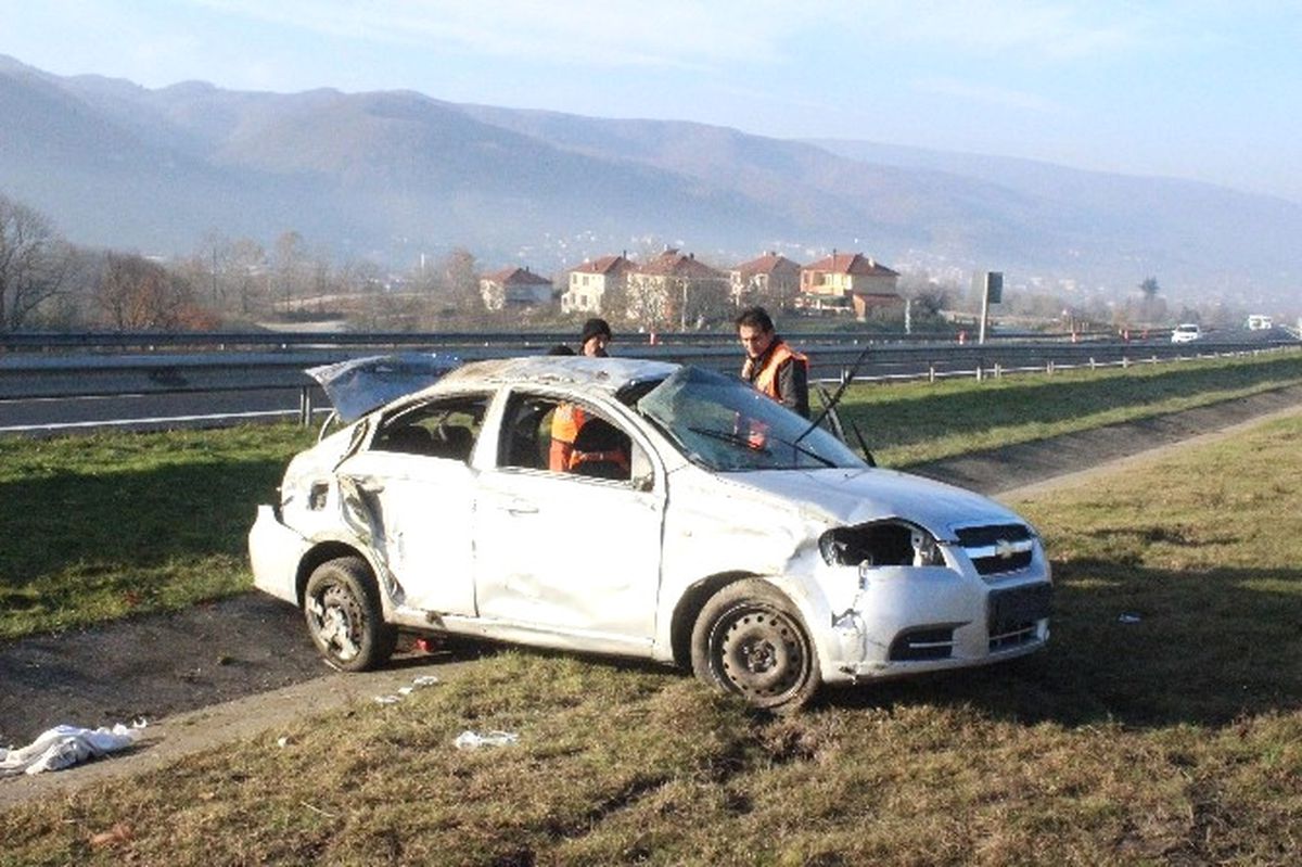Yan Yana Giderken Çarpıştılar