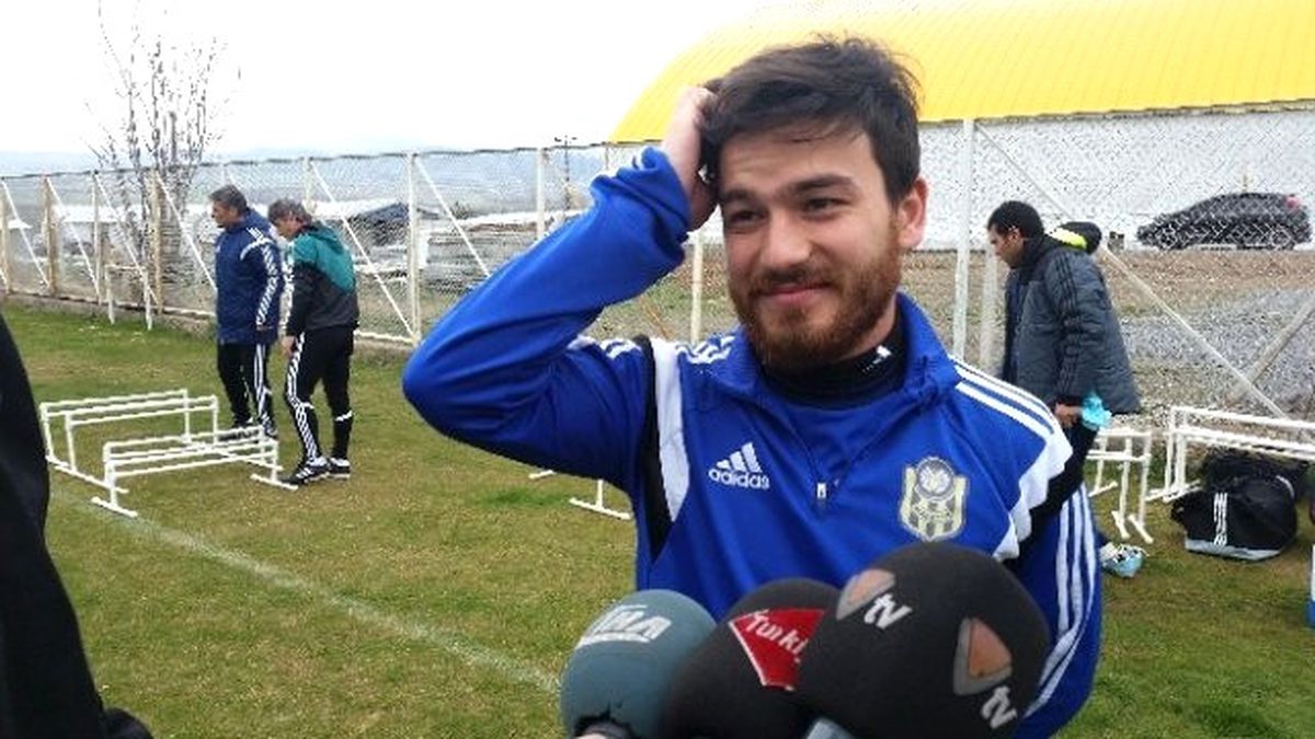 Yeni Malatyasporlu Futbolcu İrfan Başaran Açıklaması