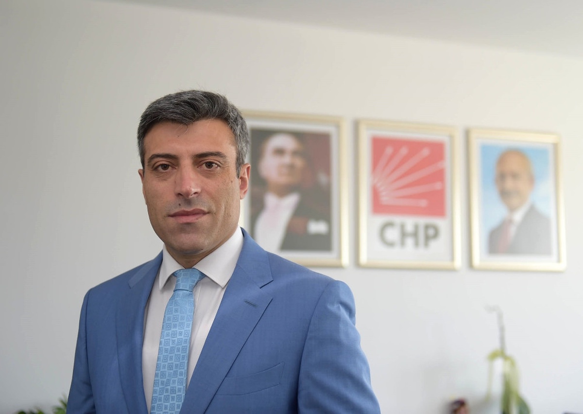 2- CHP\'li Öztürk Yılmaz: Orası Düğün Evi mi Orası Mayınlı Arazi Dikkatli Olmak Gerekiyor