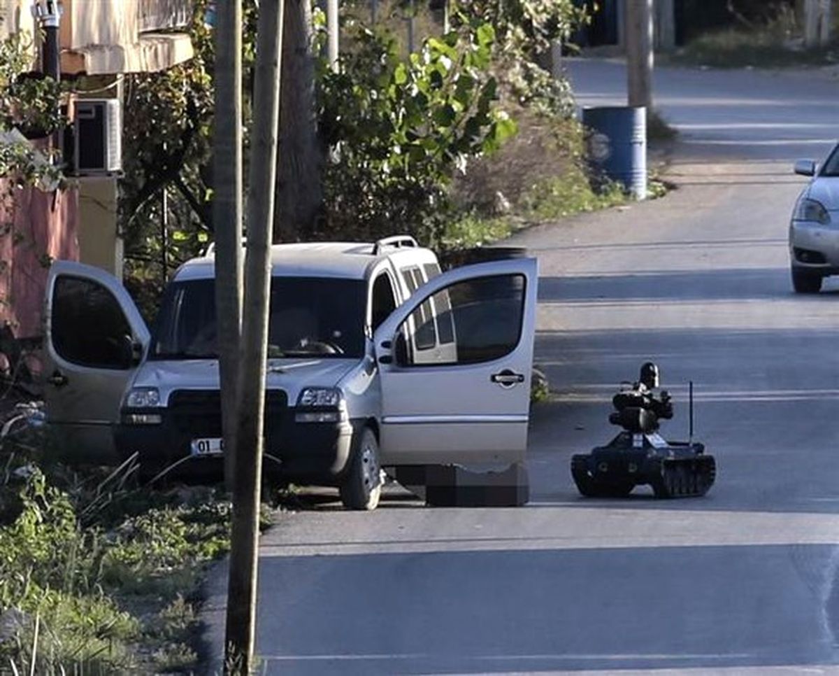 Adana'da Bir Bombalı Araç Daha Yakalanmıştı! Vurulan Terörist Katliam Yapmaya Gidiyormuş