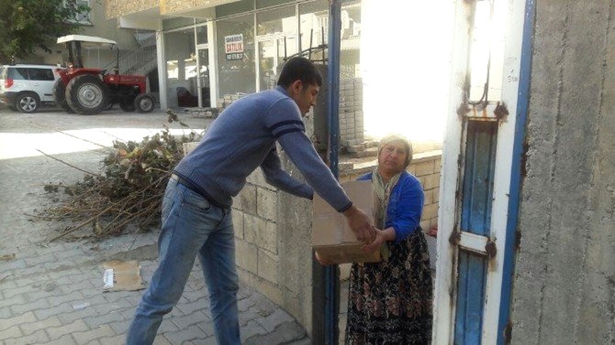 Adıyaman Valiliğinden Suriyeli ve Iraklı Sığınmacılara Yardım