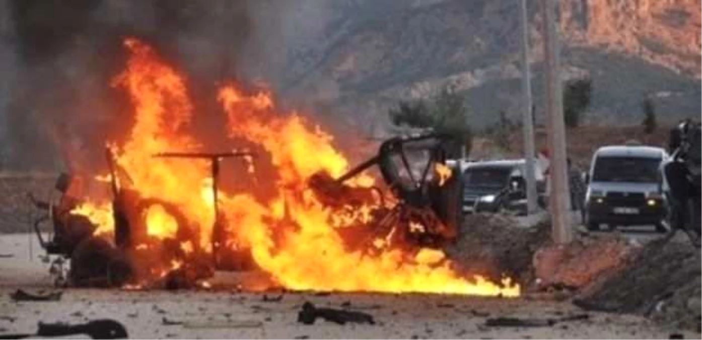 Afganistan\'da Peş Peşe İki Bombalı Saldırı: 5 Ölü