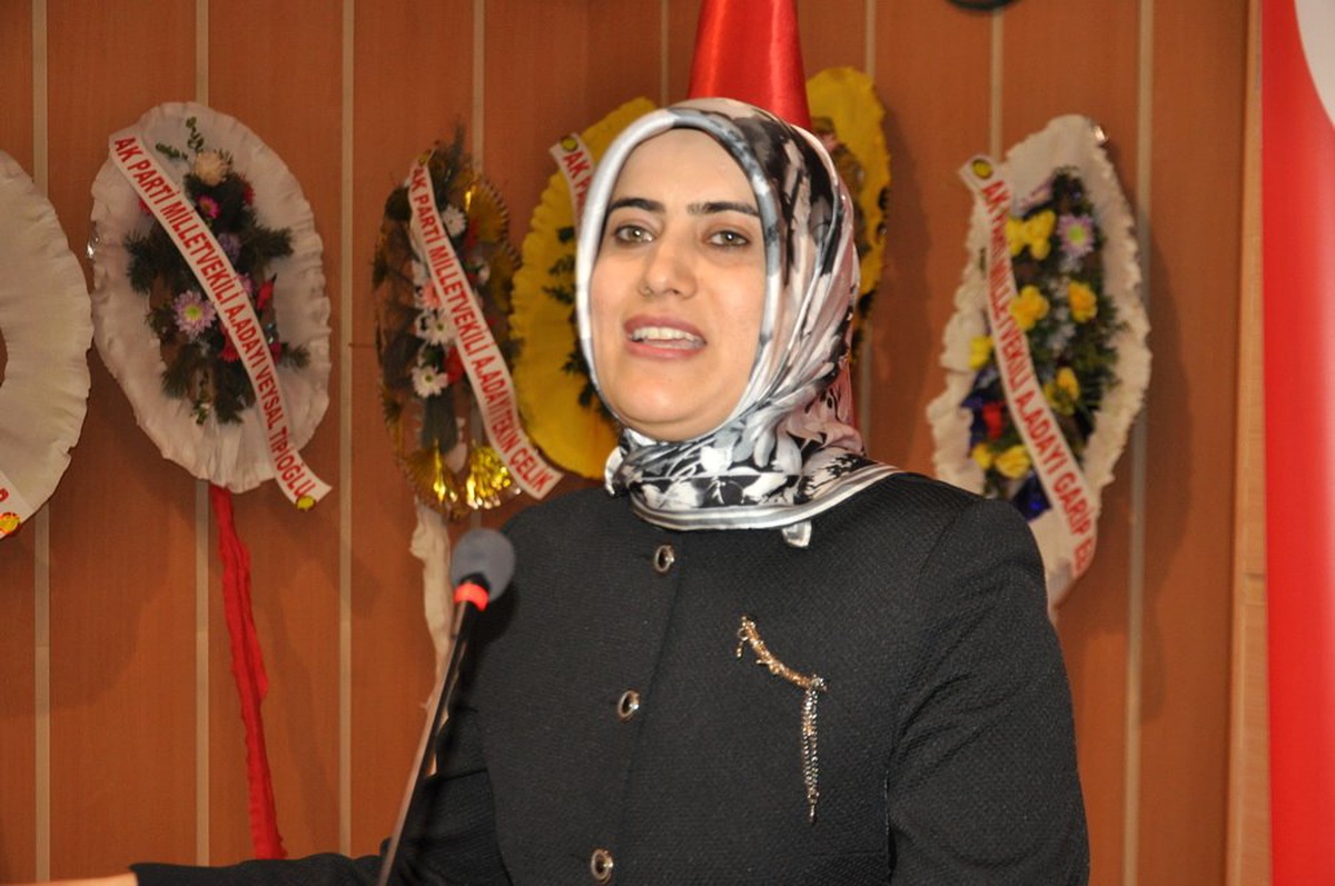 AK Parti Kars Kadın Kolları Başkanı Nurgül Güner; "Şiddeti Önlemek Bizim Elimizde!"