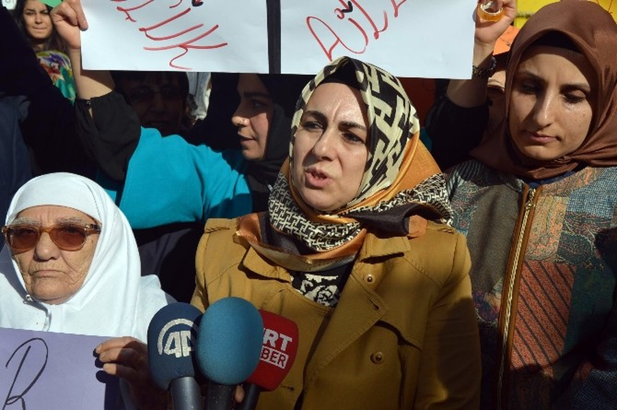 AK Parti\'li Kadınlar, Kadına Şiddete \'Hayır\' Dedi