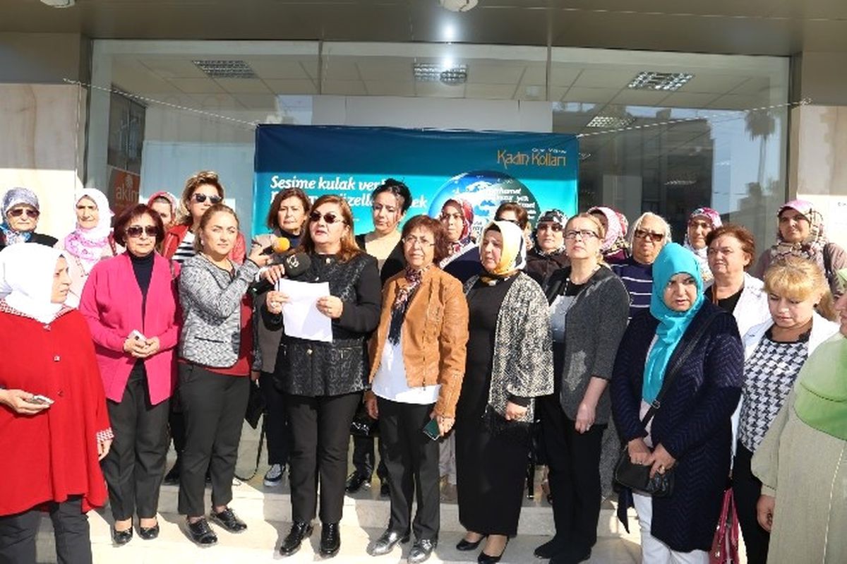 AK Parti\'li Kadınlar \'Şiddete Hayır\' Dedi