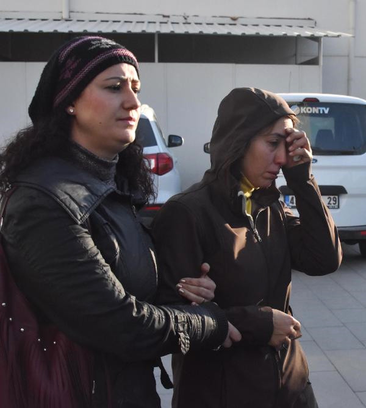 Akademisyenlere Fetö Operasyonunda 10 Tutuklama