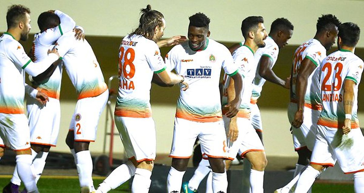 Aytemiz Alanyaspor, Kayserispor'u 3-0 Yendi