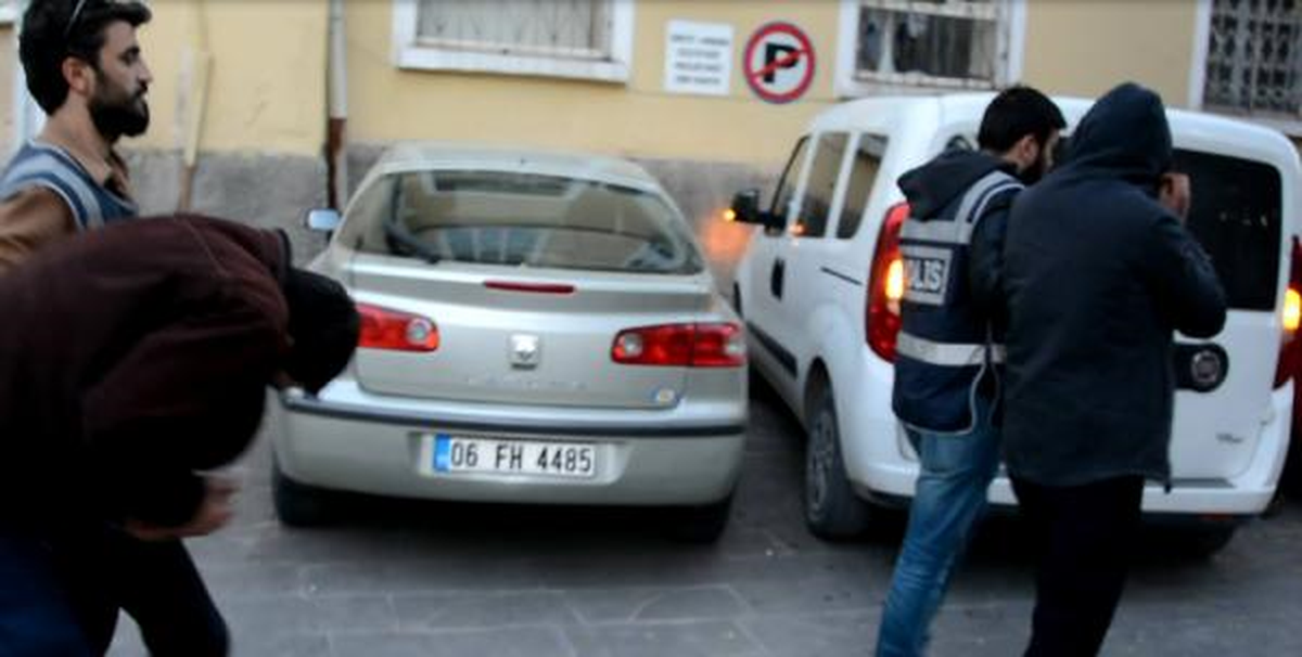 Besni\'de, 2 Hırsızlık Şüphelisi Tutuklandı