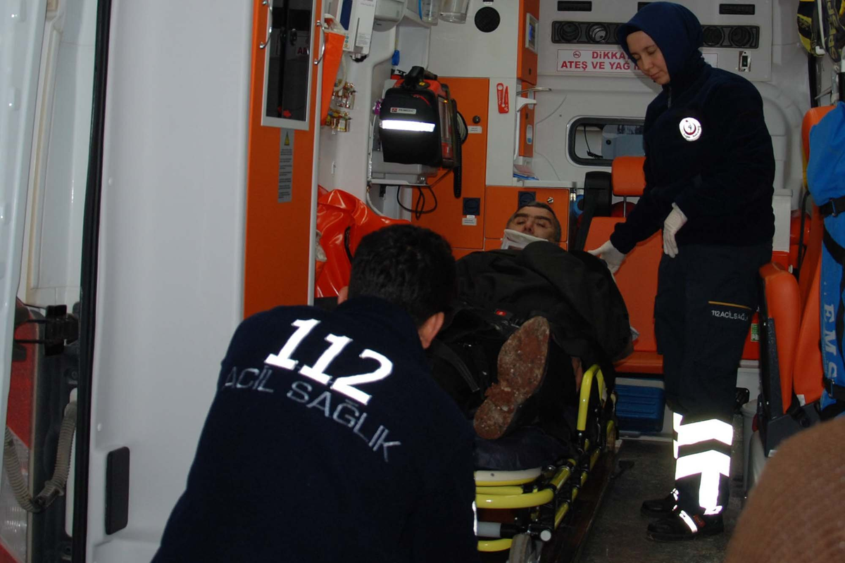 Besni\'de Trafik Kazası: 1 Yaralı