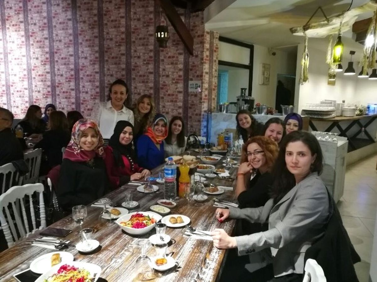 Birey\'den Öğretmenler Günü Yemeği