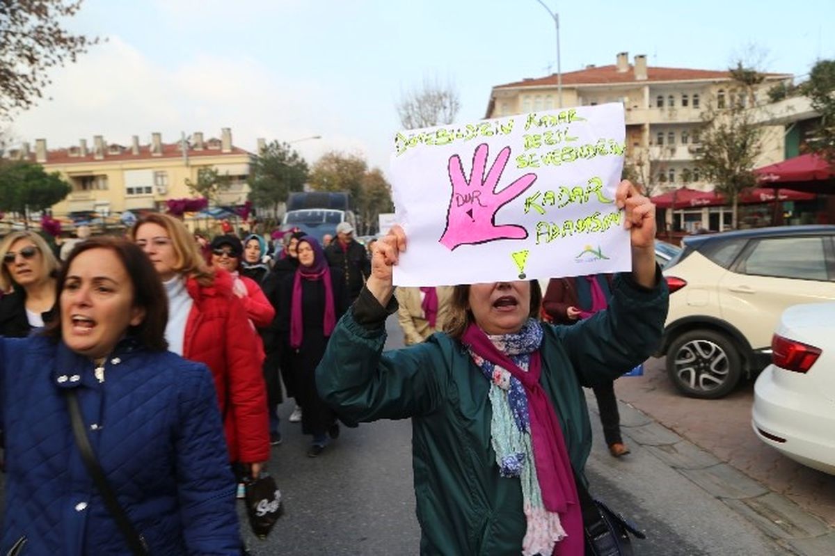 Büyükçekmeceli Kadınlar Şiddete \'Dur\' Dedi