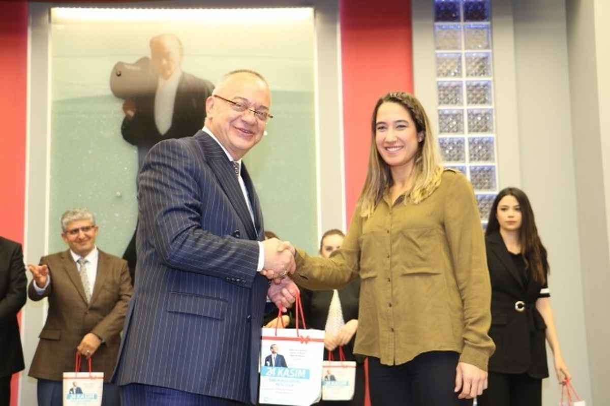 Büyükşehir Öğretmenlerini Unutmadı