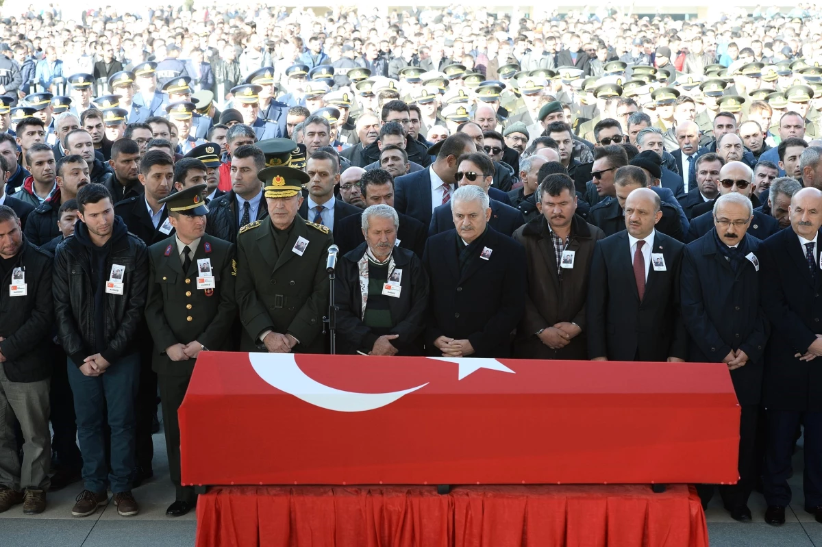 Dha Ankara - Fırat Kalkanı Harekatı\'nda Şehit Olan Üsteğmen Zafer Er Son Yolculuğuna Uğurlandı
