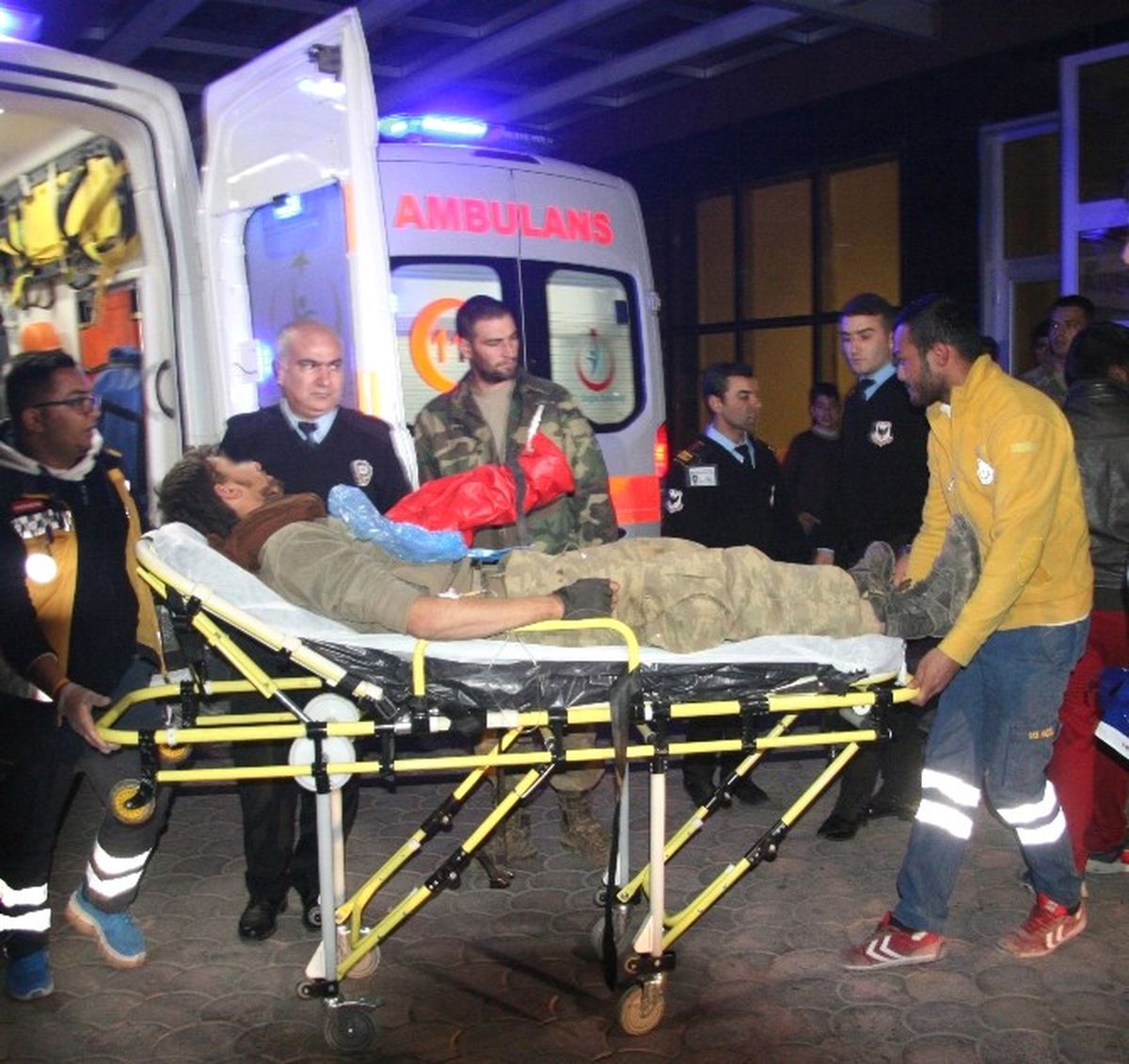 El Bab Operasyonunda Yaralanan Askerler Kilis\'e Getiriliyor