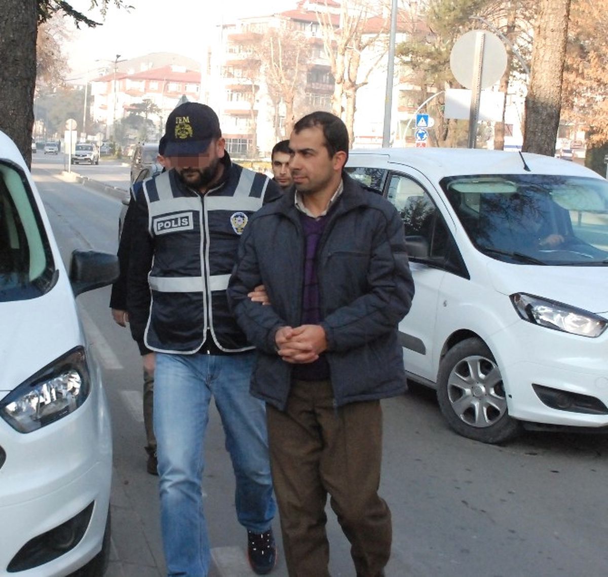 Fetö\'den Gözaltına Alınan İnfaz Koruma Memurları Adliyeye Sevk Edildi