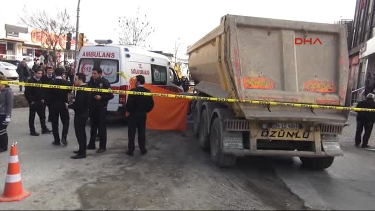Hafriyat Kamyonunun Altında Can Verdi